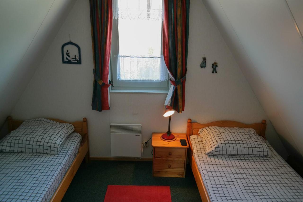 Villa Marilu 6 Pers Allergy-Friendly House On A Typical Dutch Canal And Quiet Place Anjum Exterior foto